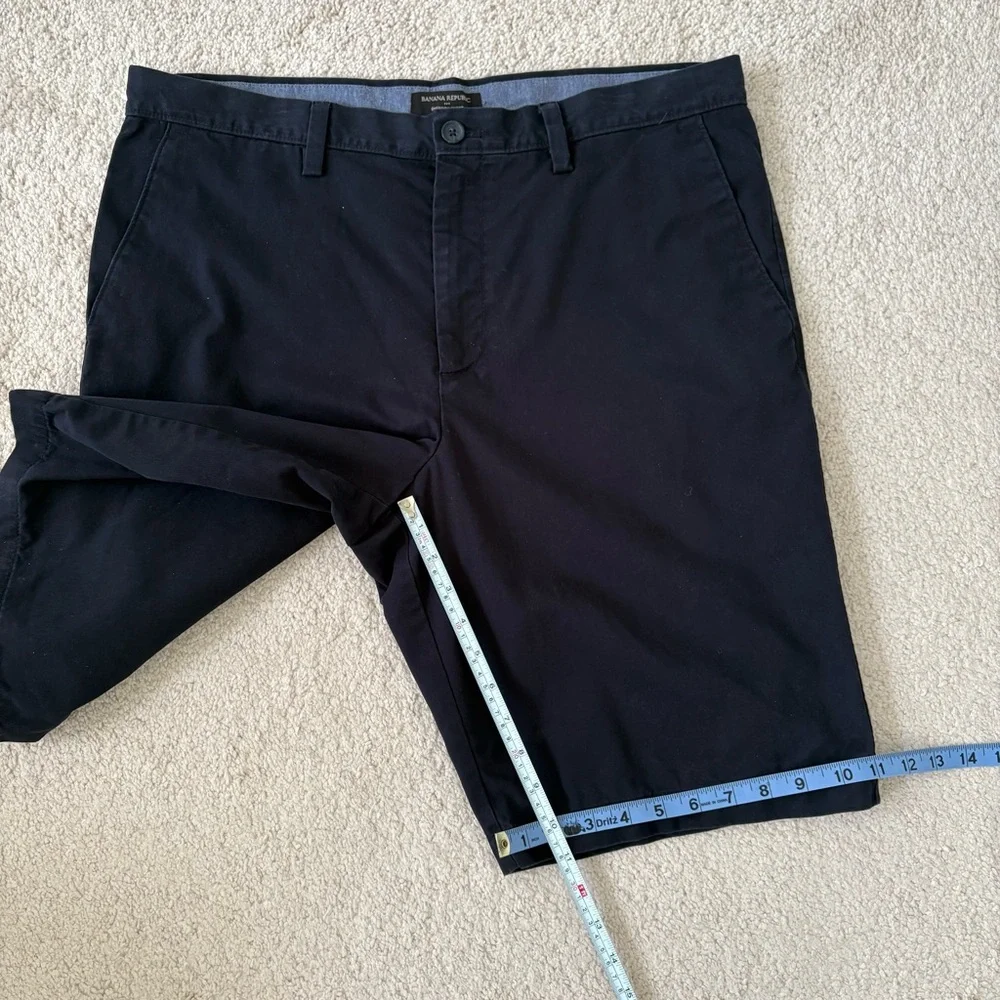 Banana Republic Men’s  Navy Blue Flat Front Shorts